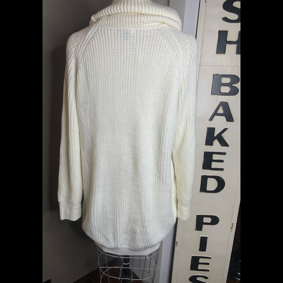 NWT Day & Night Cream CowlNeck Sweater Pockets S/M - Picture 3 of 6